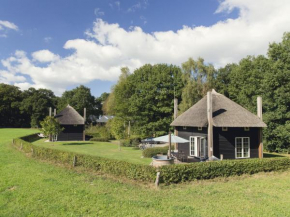 Nice house with or without hot tub, near a river